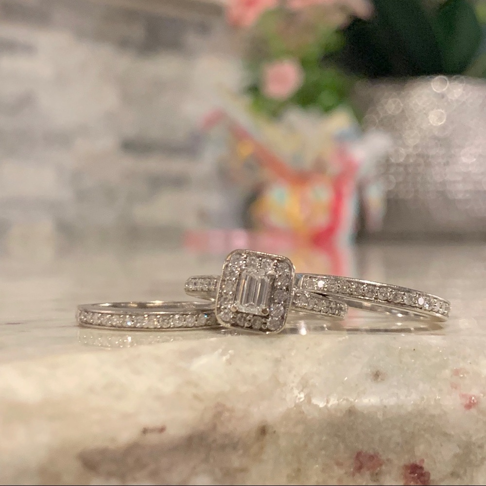 SOLD✨3 piece engagement wedding ring set - Picture 3 of 11